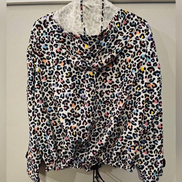 New Lularoe Women's Cheetah Print Jacket sz large - Picture 2 of 6